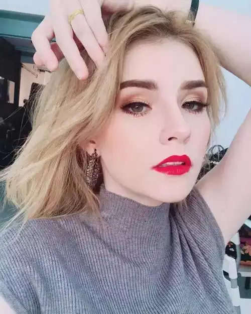 李晨曦